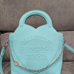 Turquoise Blue Heart-Shaped Women's Fashion Bag.